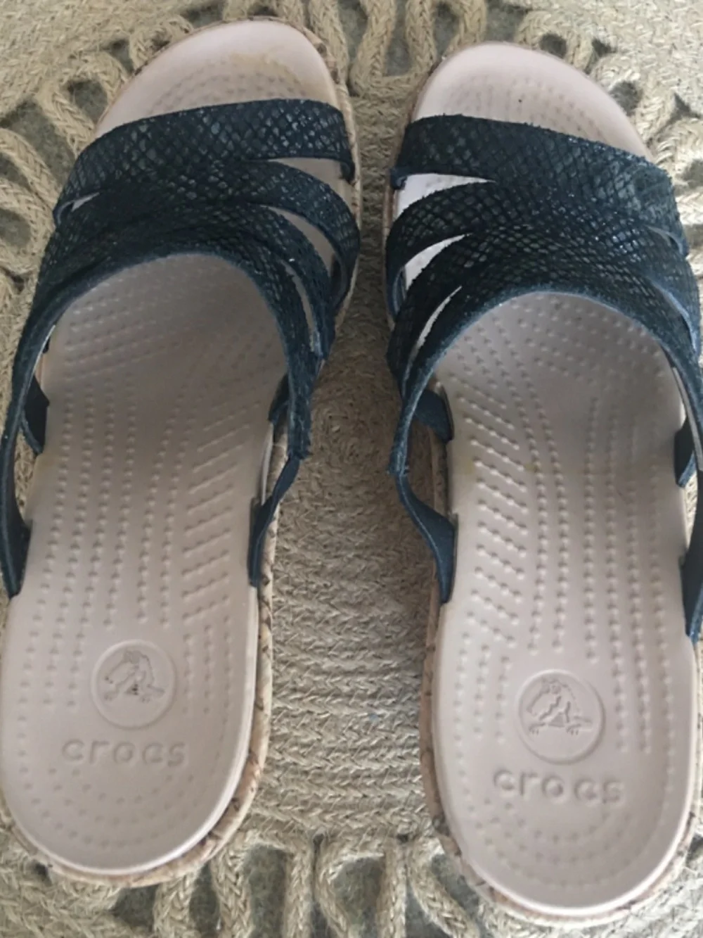 CROCS Black Snakeskin Print Cork Wedge Sandals SIZE 7